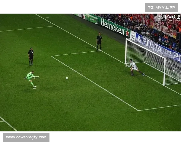 诺伊尔指出拜仁客战巴黎重在稳固防守与掌控球权防止被反击 诺伊尔指出拜仁客战巴黎重在稳固防守与掌控球权防止被反击